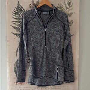 Athleta Momentum Half-Zip